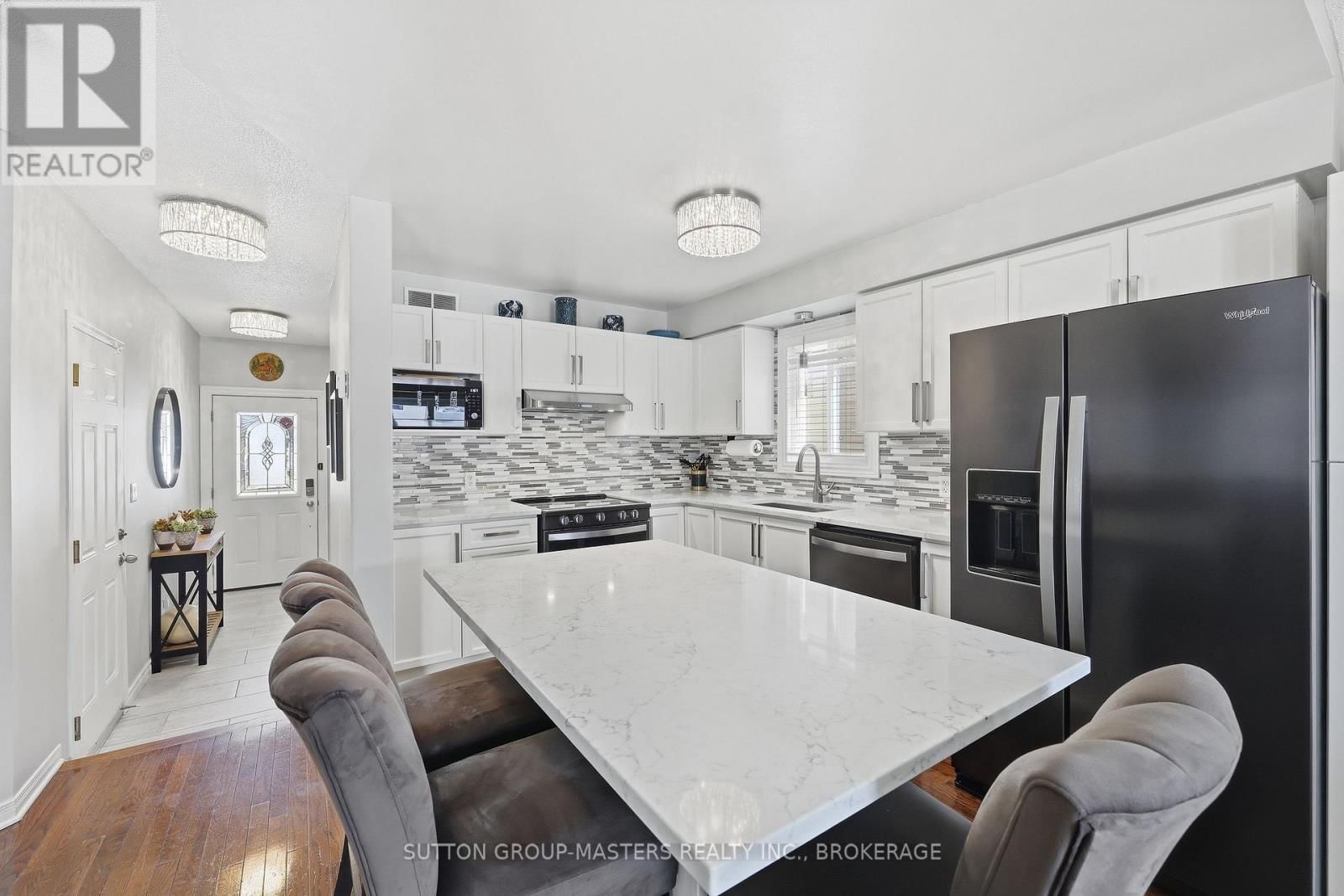 811 LOTUS AVENUE Image 9