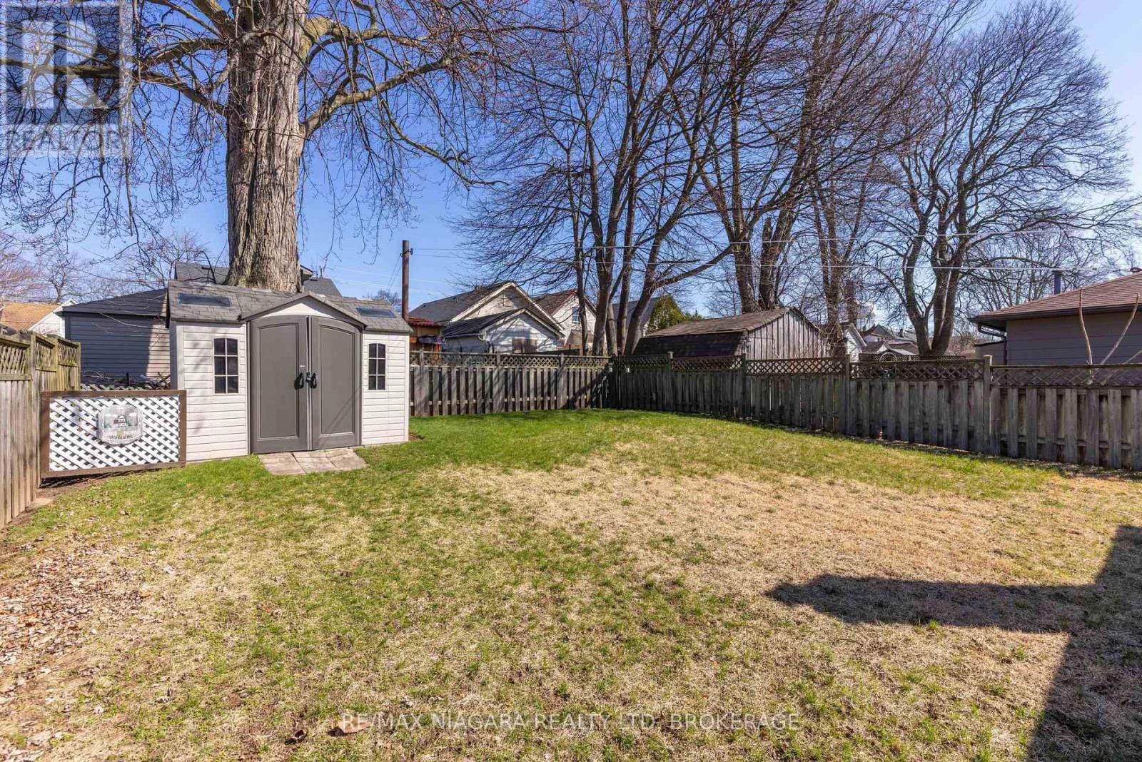 6469 BARKER STREET Image 2