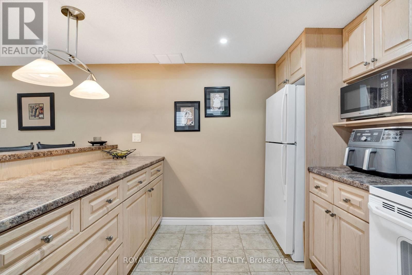 31 EDGEHILL ROAD Image 22