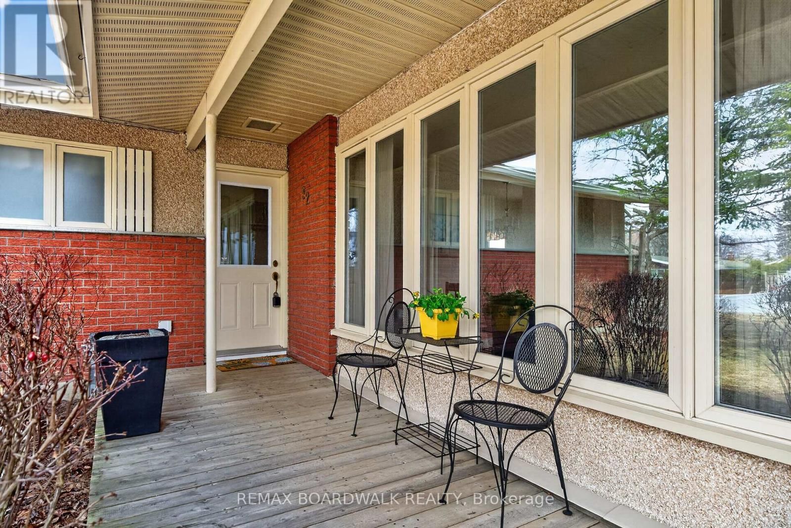 32 BOWMOOR AVENUE Image 4