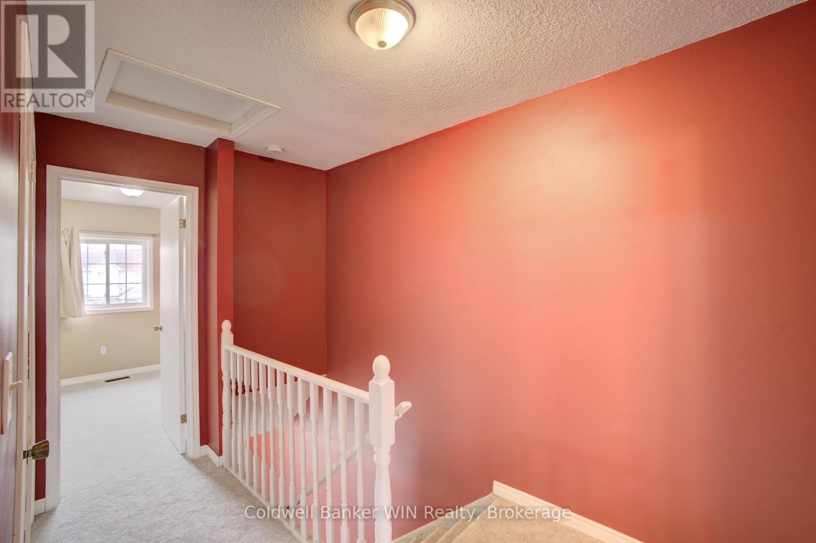 14 FARRELL LANE Image 21