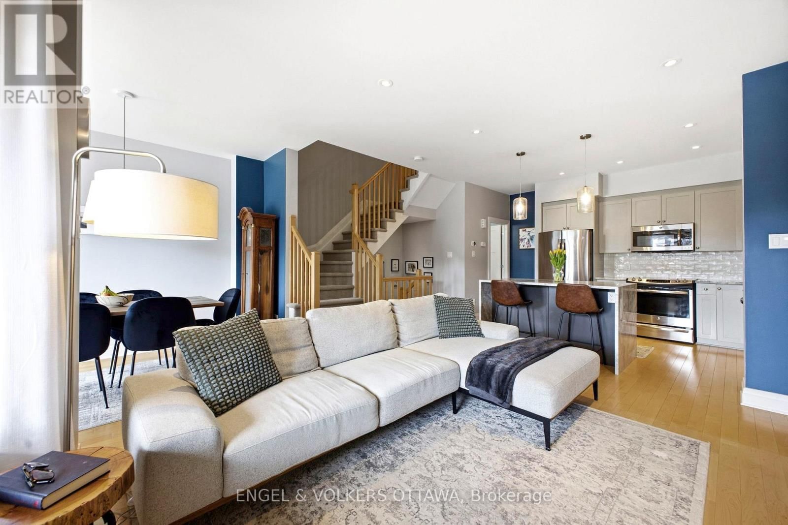 122 NUTTING CRESCENT Image 16