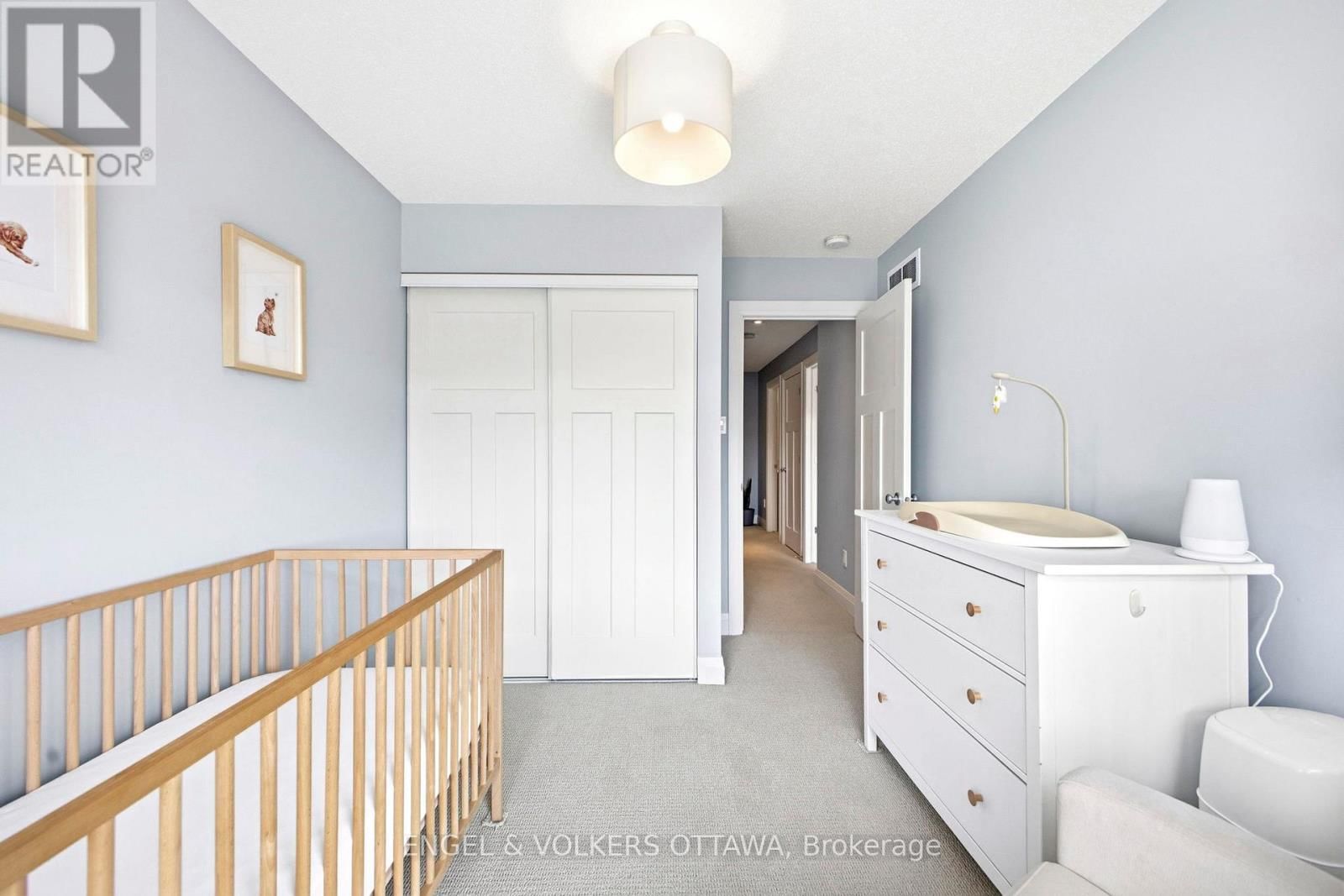 122 NUTTING CRESCENT Image 30