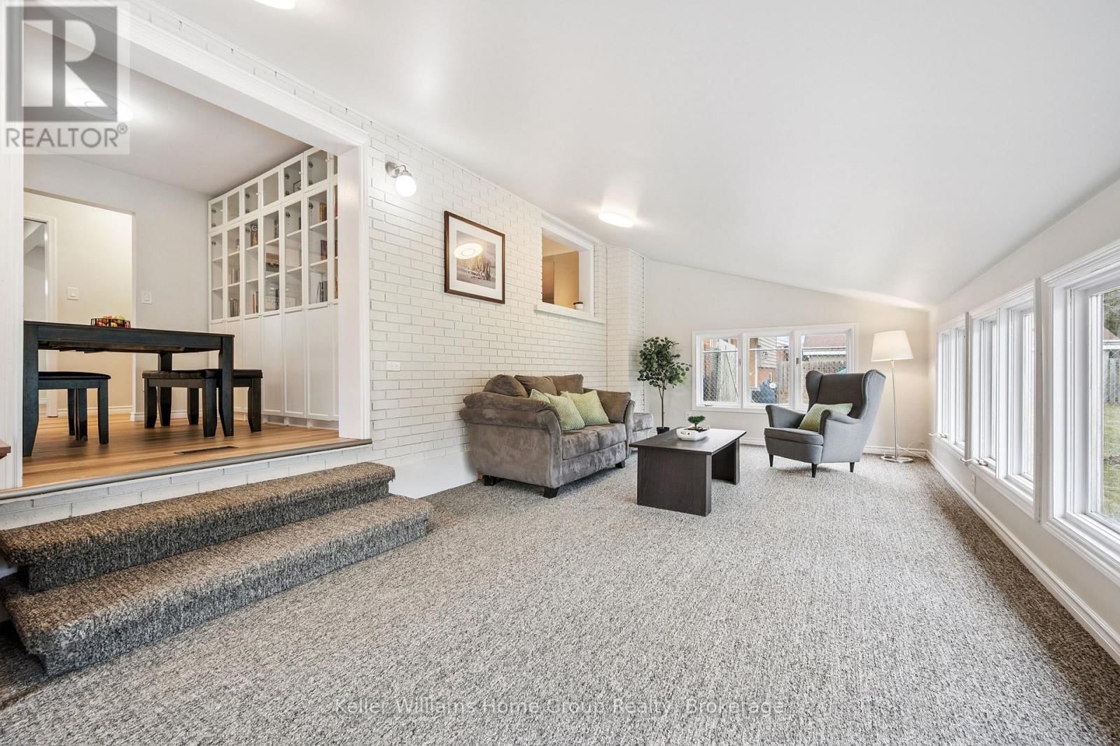 23 HASTINGS BOULEVARD Image 21