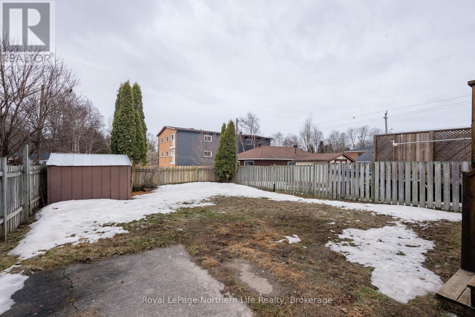 1647 HIGH STREET Image 30