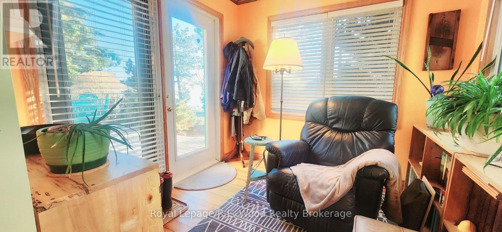 1806 LAKESHORE ROAD Image 11