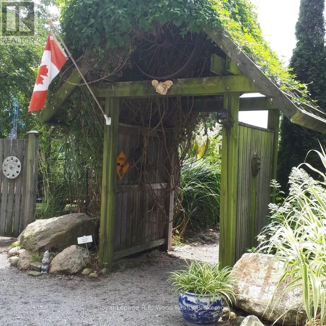 1806 LAKESHORE ROAD Image 28