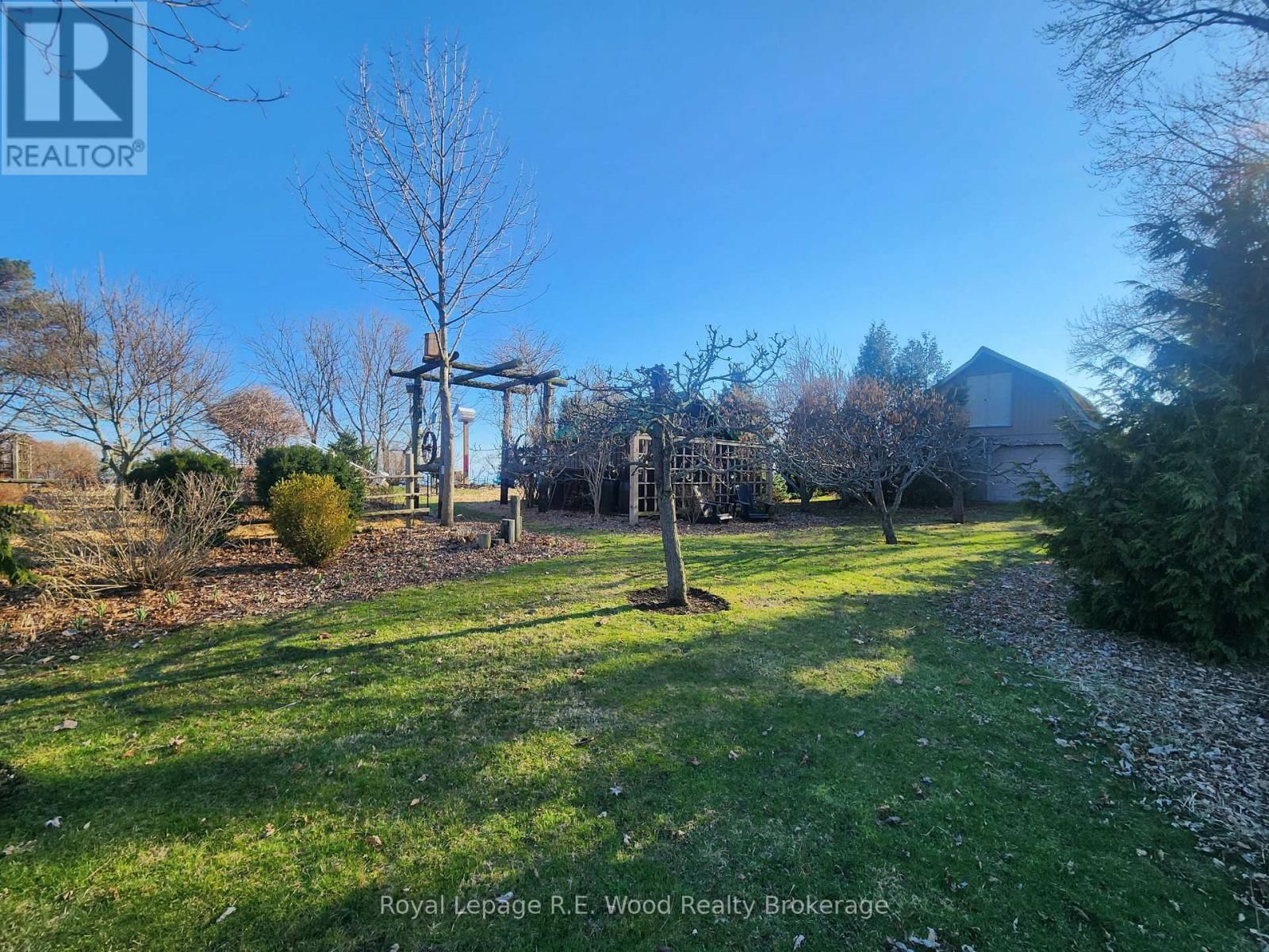 1806 LAKESHORE ROAD Image 33