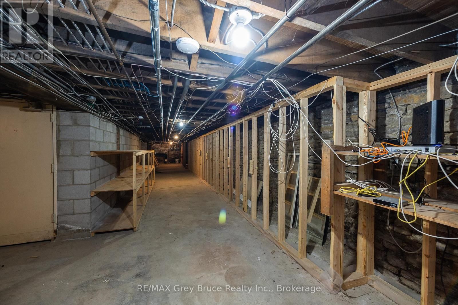 827 2ND AVENUE EAST Image 32