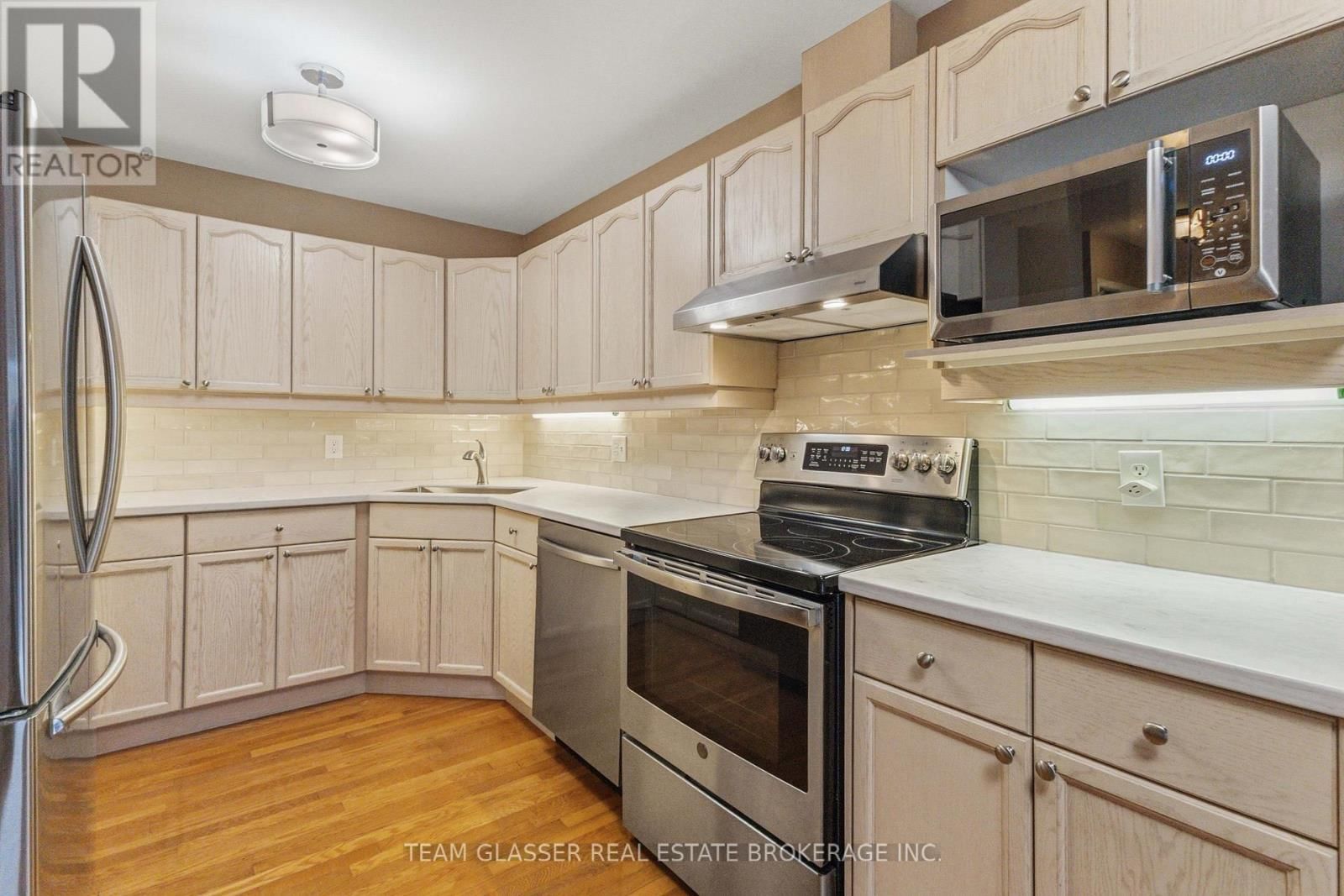 20 - 1555 HIGHBURY AVENUE NORTH Image 33