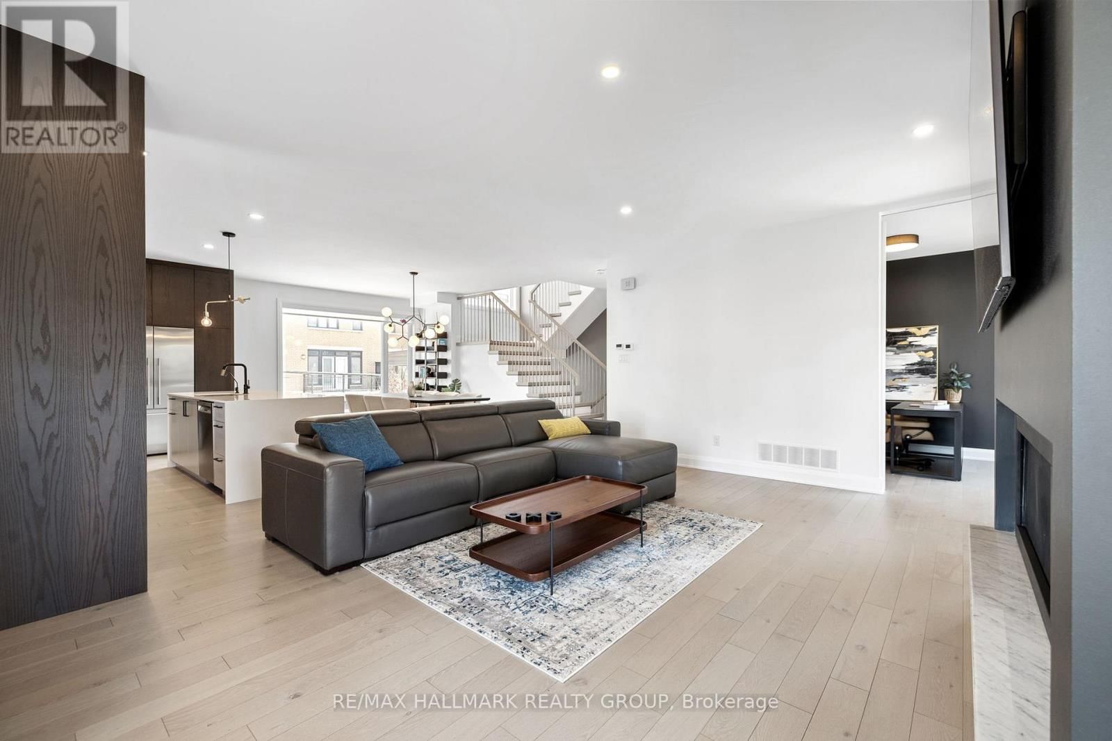 101 TAY STREET Image 17