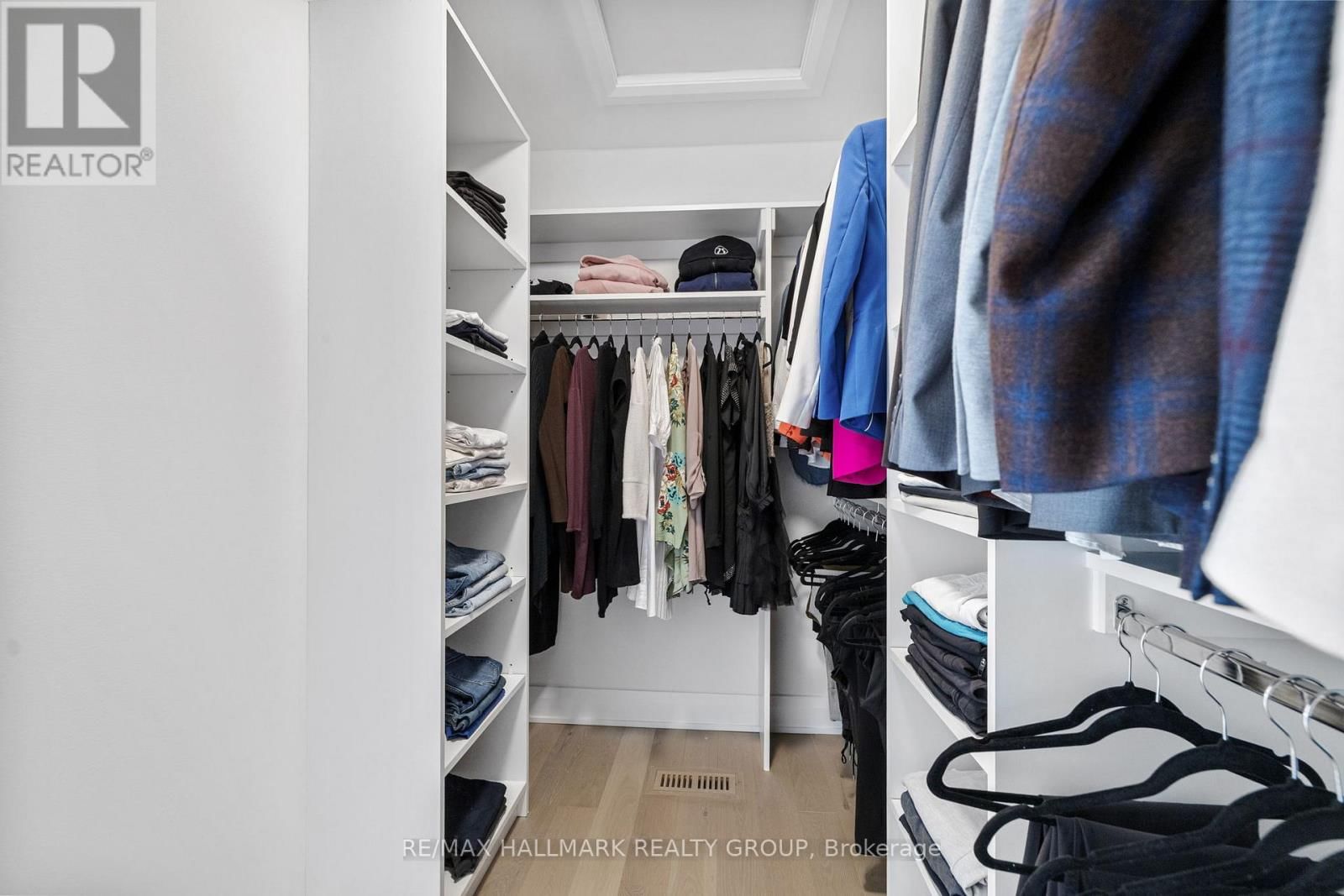 101 TAY STREET Image 25