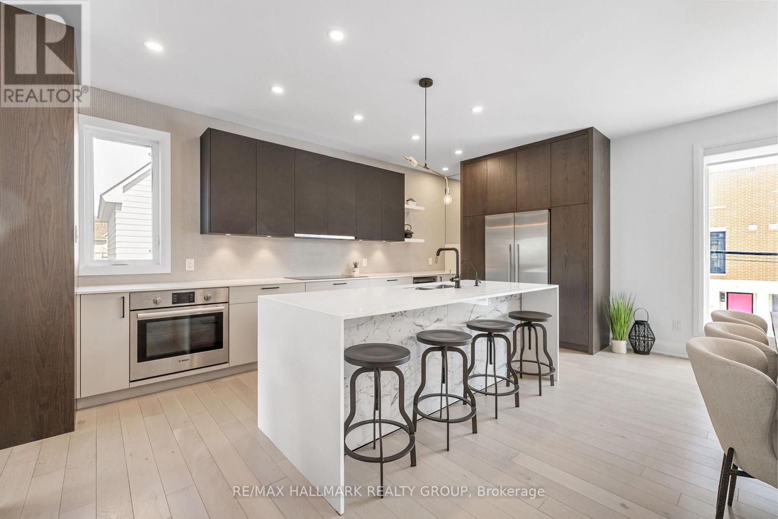 101 TAY STREET Image 8