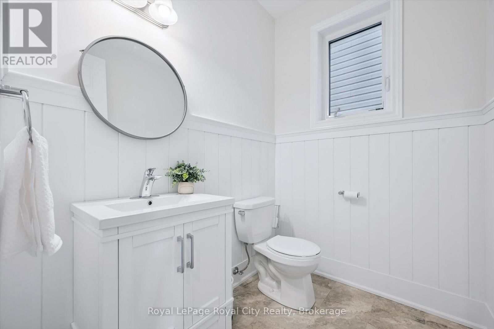 98 KAY CRESCENT Image 11