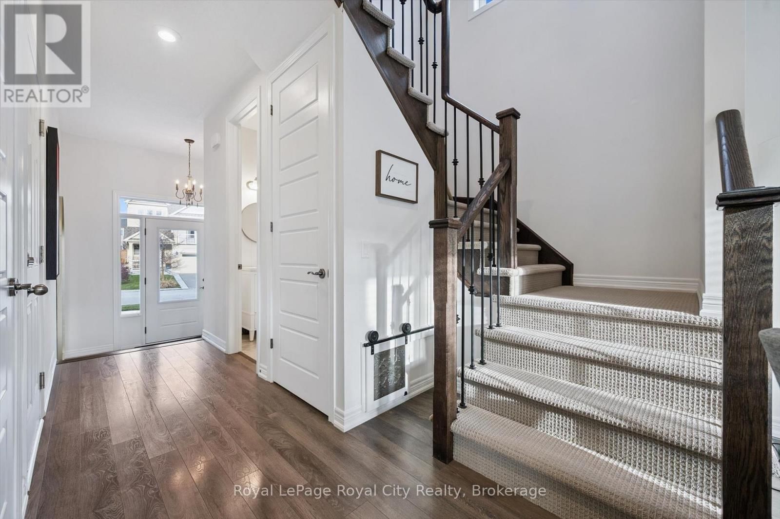 98 KAY CRESCENT Image 25