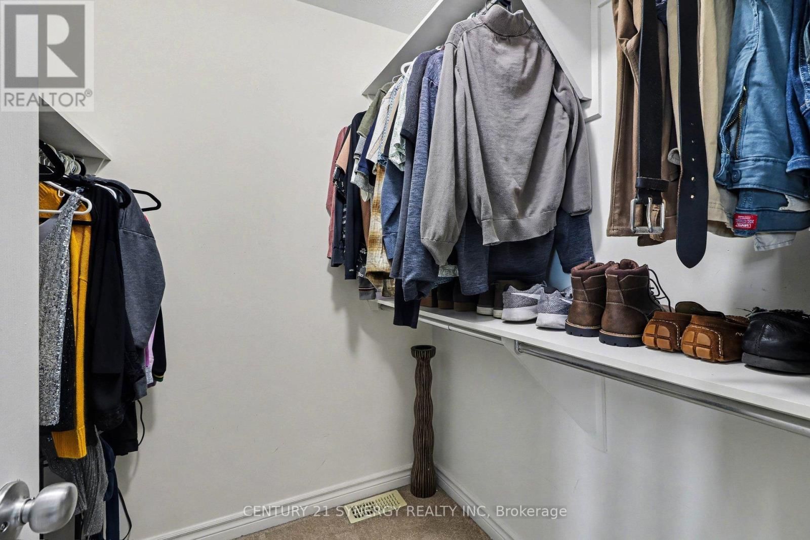 114 SILVERMOON CRESCENT Image 20