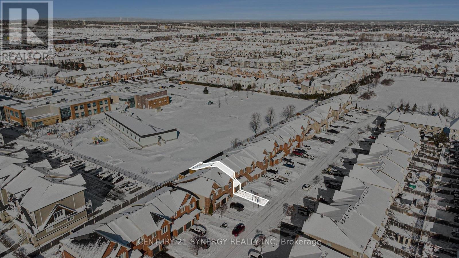 114 SILVERMOON CRESCENT Image 32