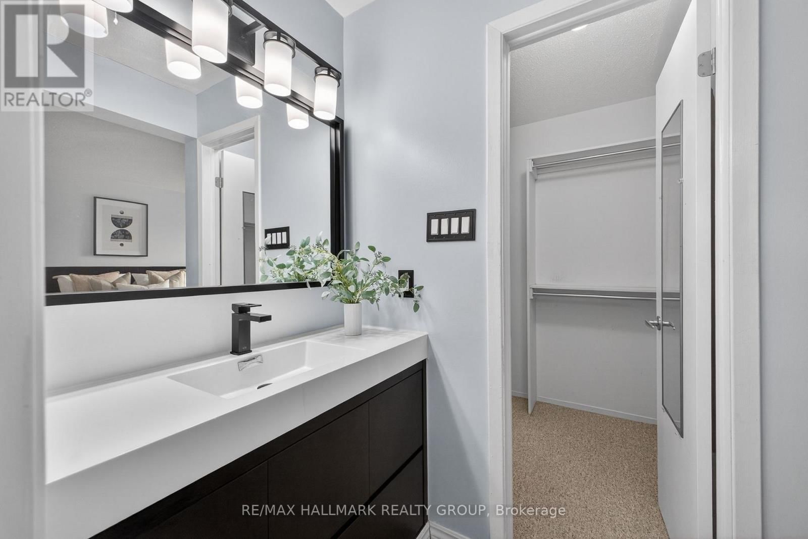 80 PICKWICK DRIVE Image 28