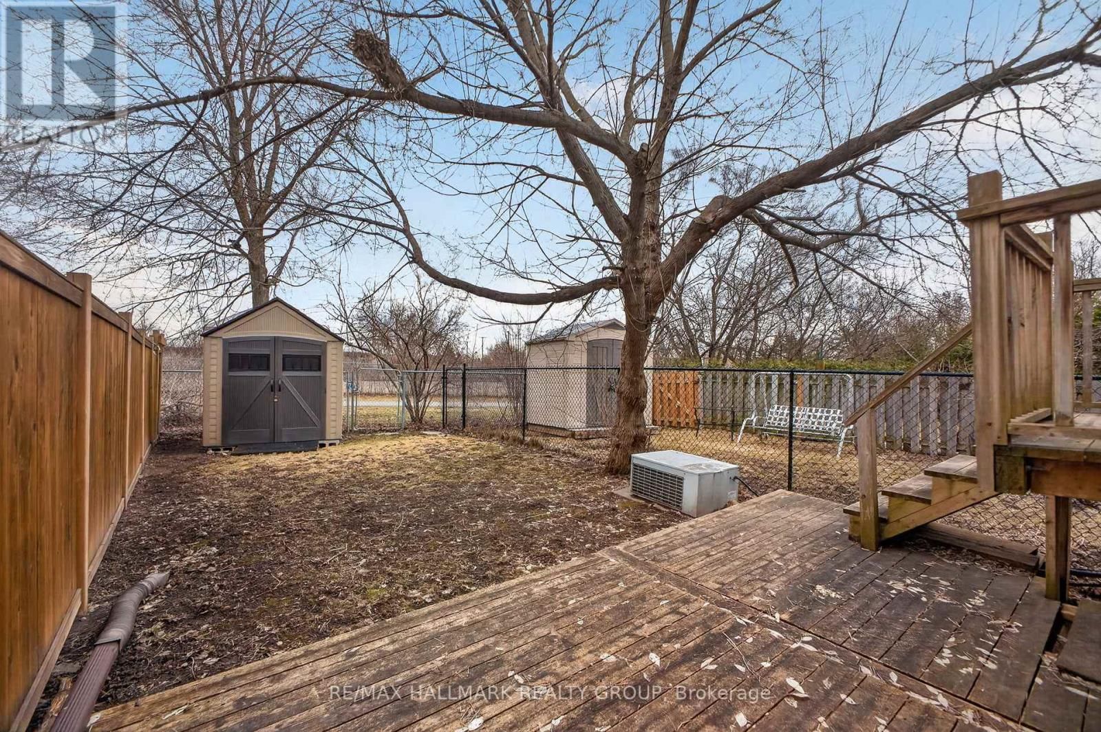 80 PICKWICK DRIVE Image 44