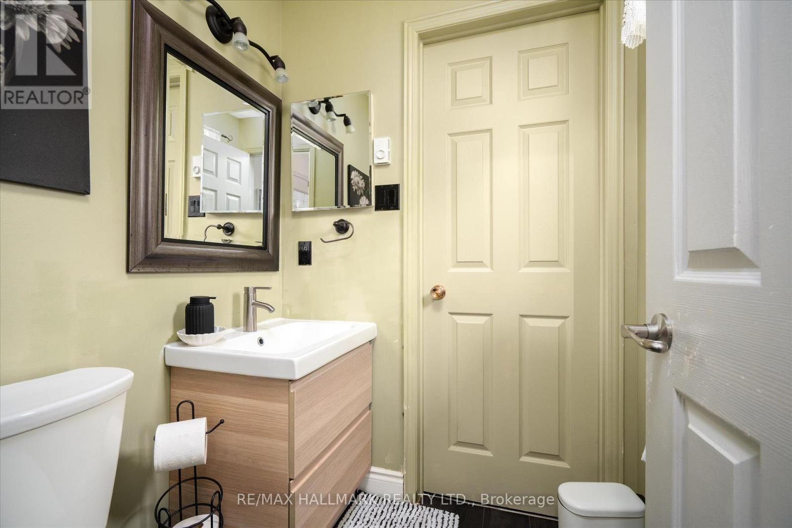 6 SEYMOUR STREET SOUTH Image 18