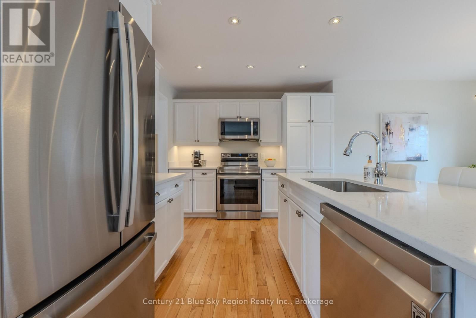 31 VERMONT CRESCENT Image 17