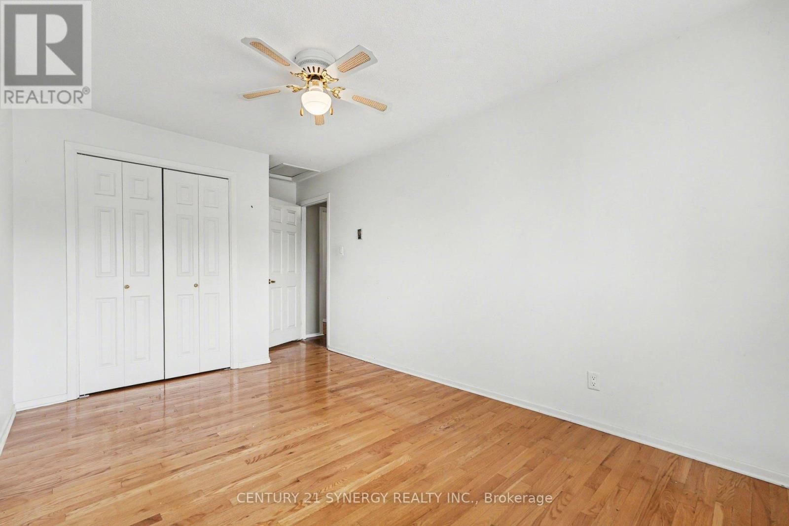 220 HIGHFIELD CRESCENT Image 23