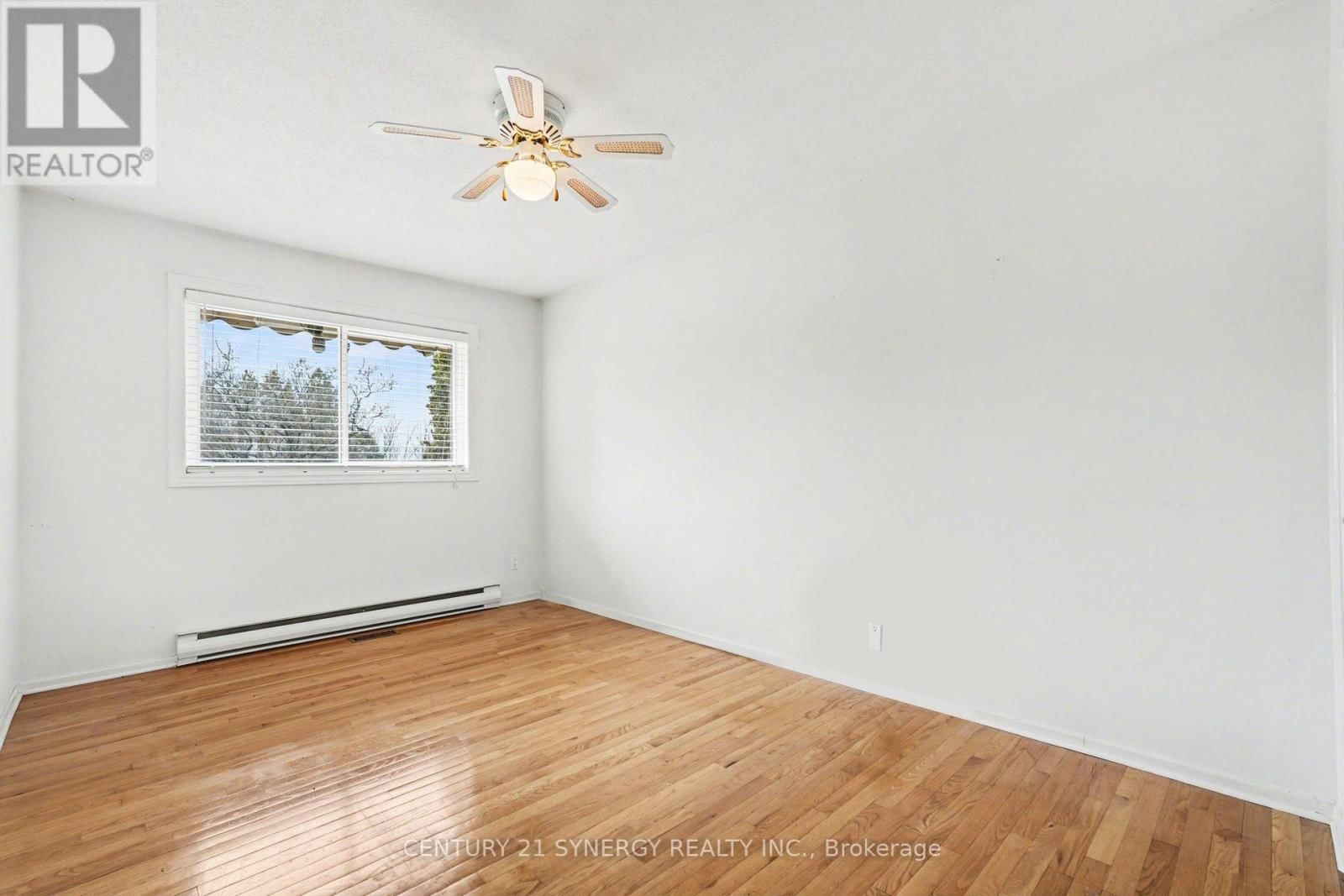 220 HIGHFIELD CRESCENT Image 30