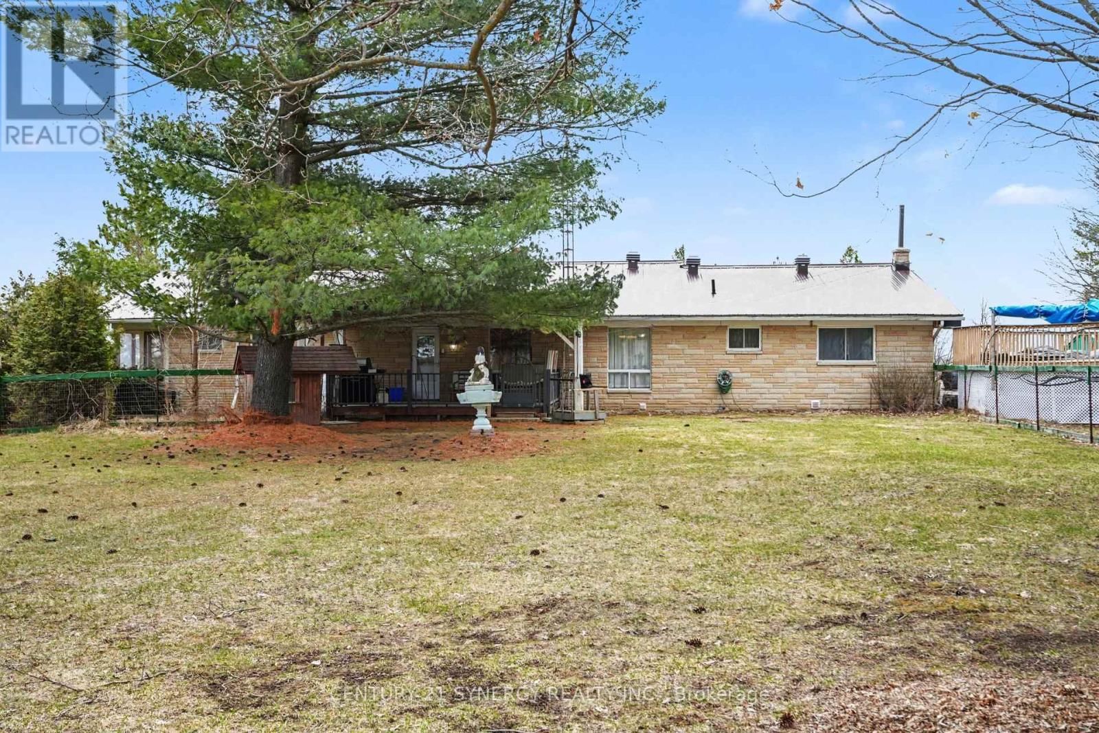 220 HIGHFIELD CRESCENT Image 46