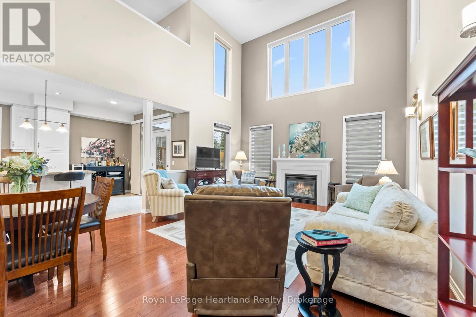 10 MACPHERSON AVENUE Image 10