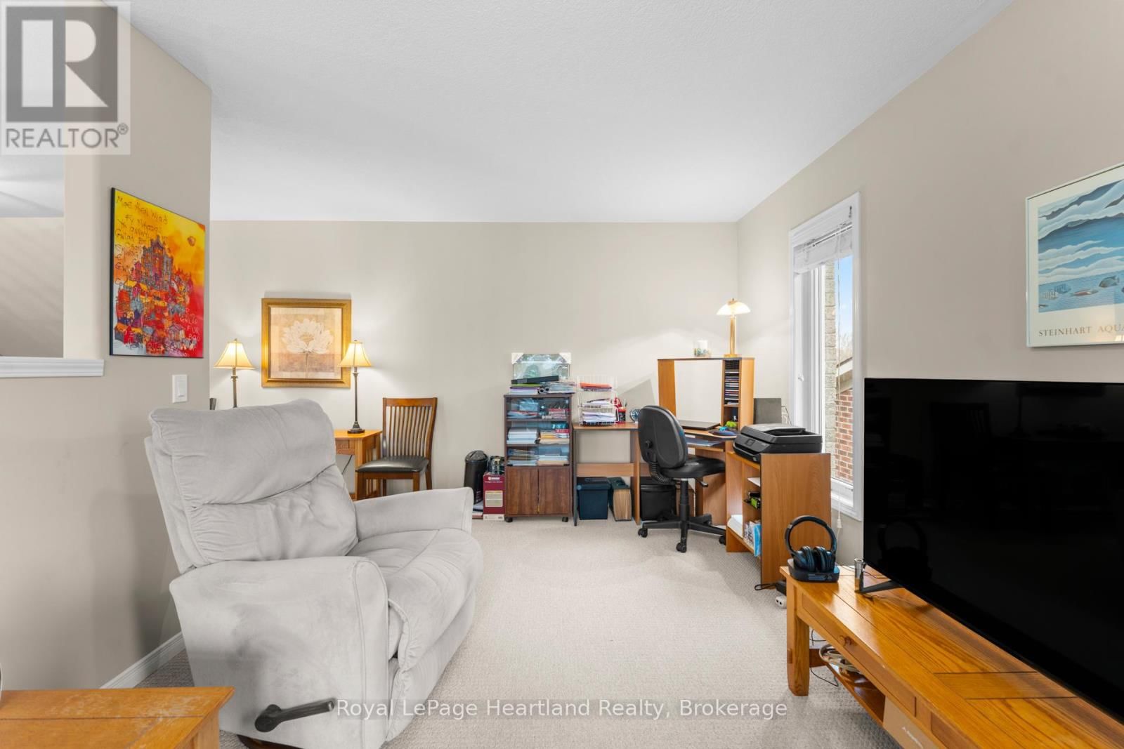 10 MACPHERSON AVENUE Image 38