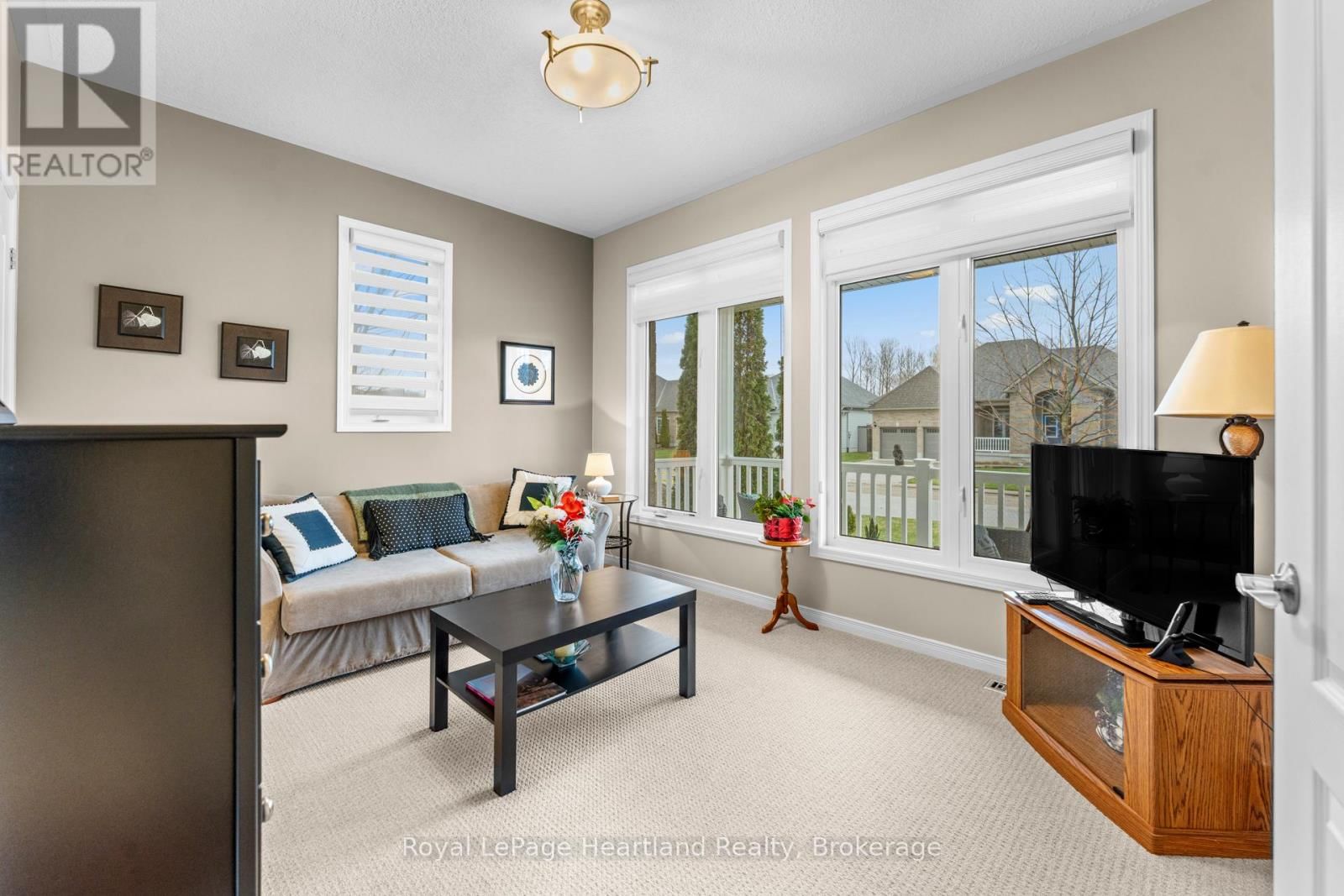 10 MACPHERSON AVENUE Image 6