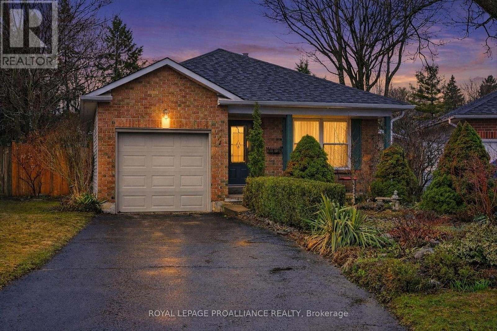 7 DALEVIEW COURT Image 2