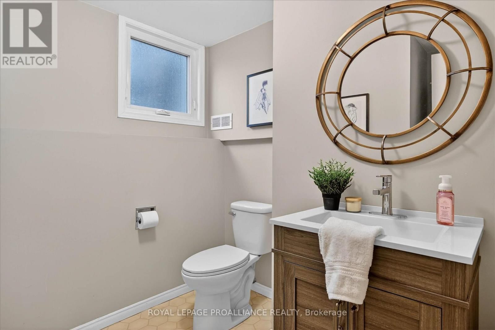 7 DALEVIEW COURT Image 20