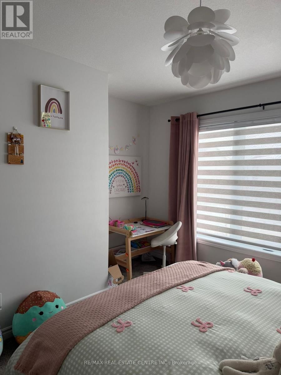 2986 TURNER CRESCENT Image 19