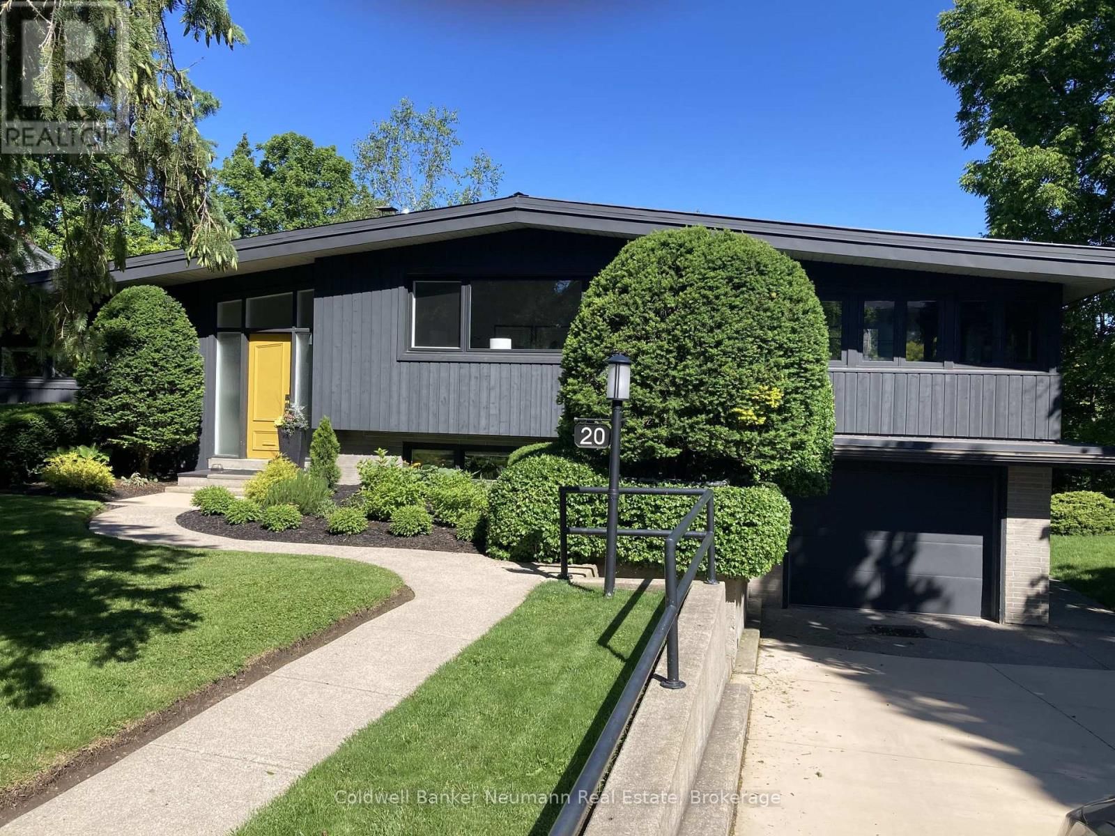 20 HARCOURT DRIVE Image 43