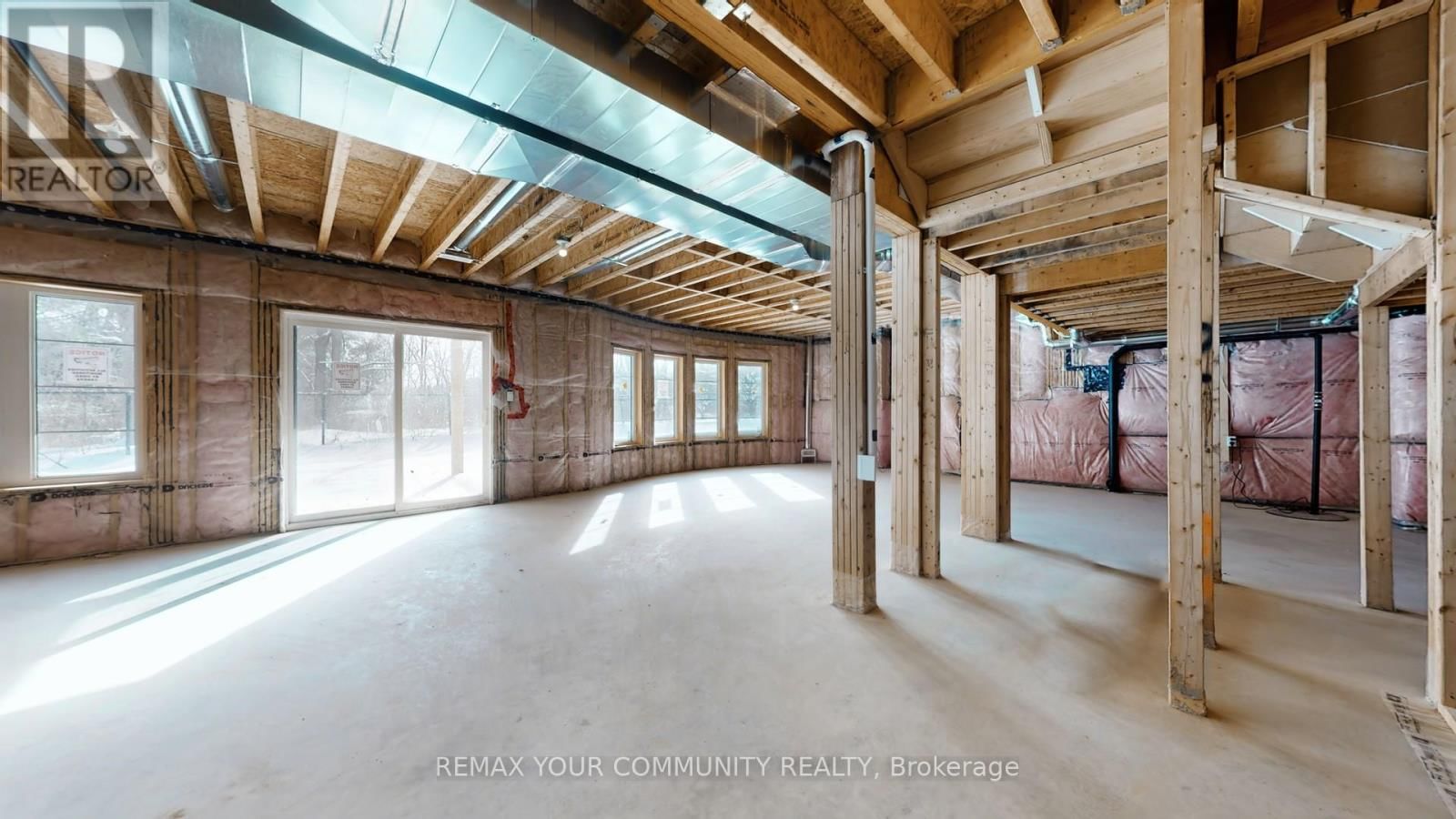 353 SOMME STREET Image 45