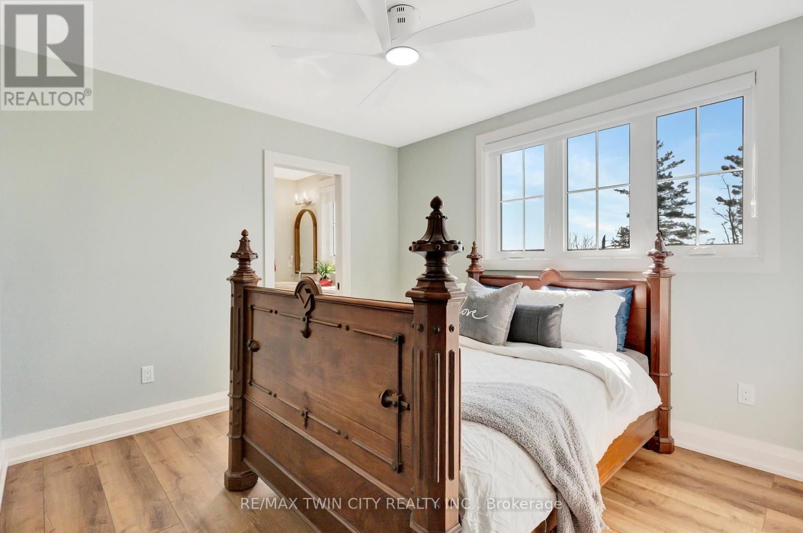 42 PARSONAGE ROAD Image 28