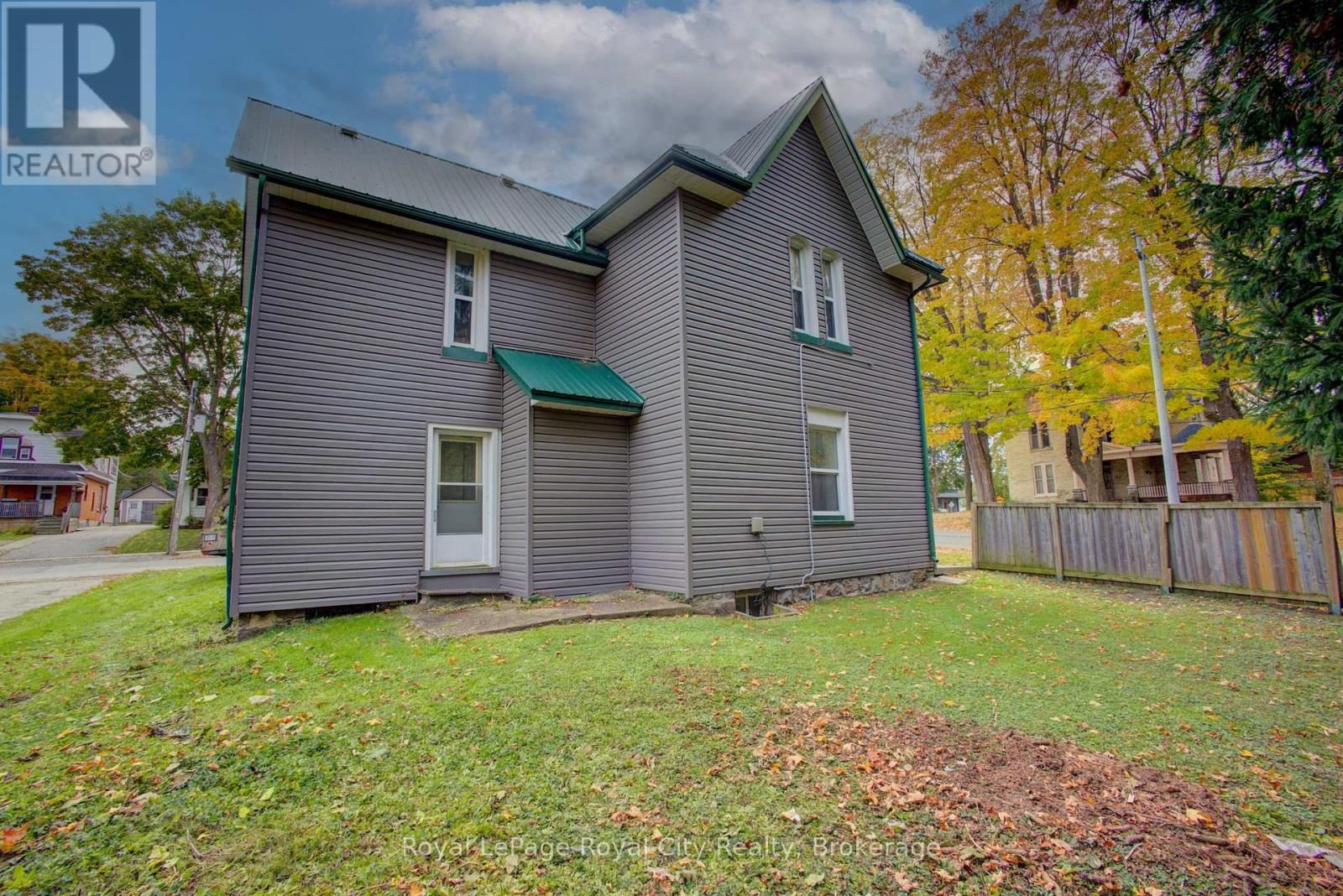 103 PATRICK STREET EAST Image 10