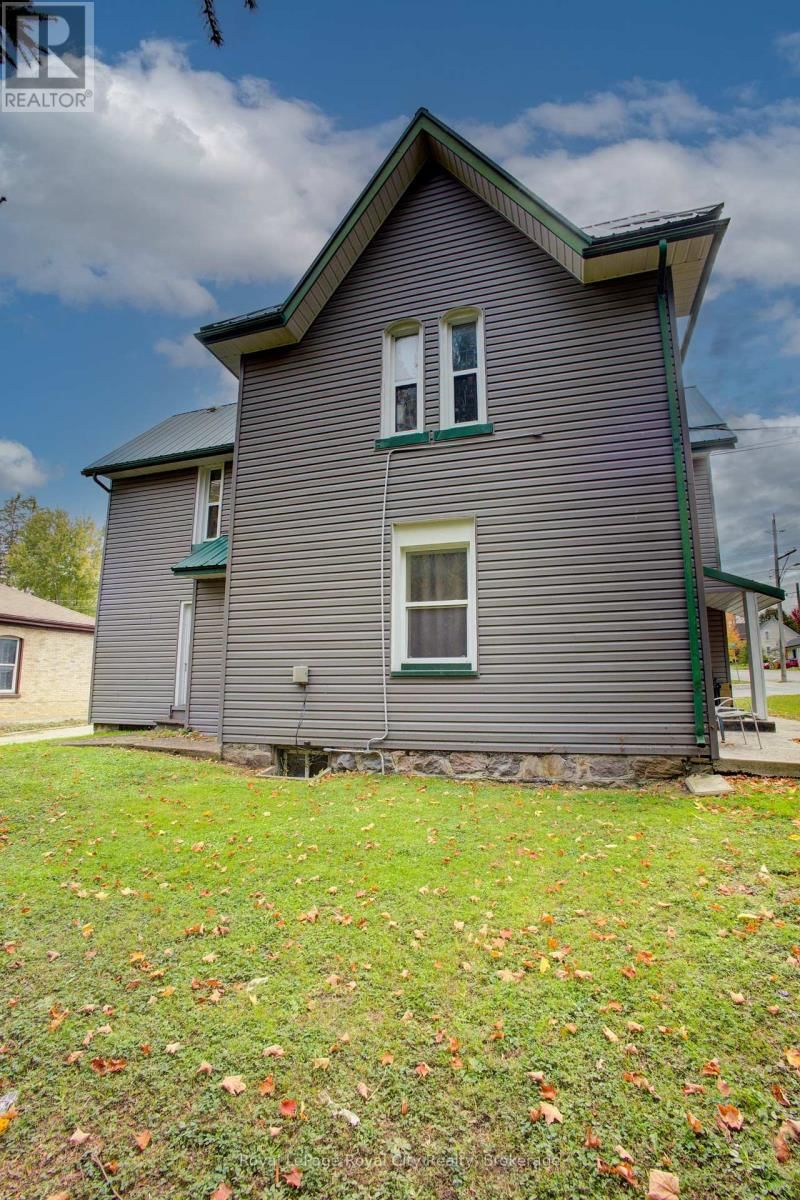 103 PATRICK STREET EAST Image 9