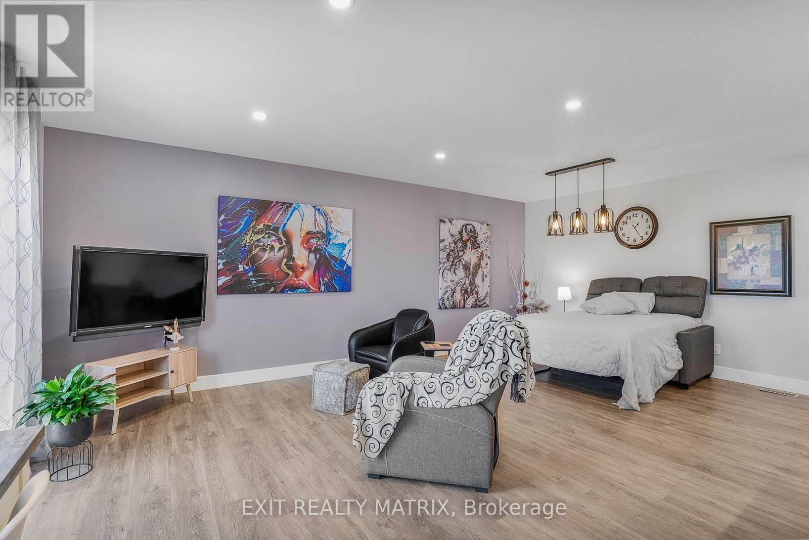 3515 FRONT ROAD EAST Image 28