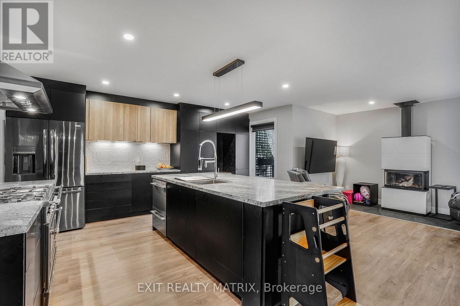 3515 FRONT ROAD EAST Image 4