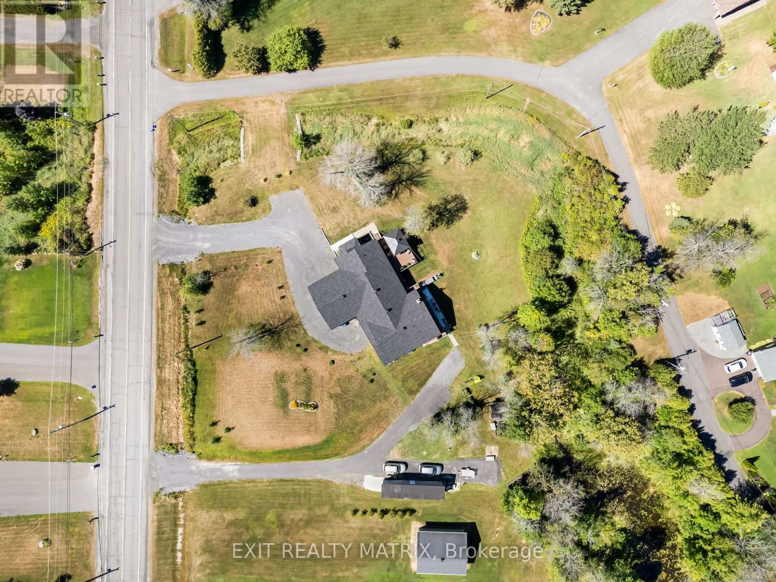 3515 FRONT ROAD EAST Image 43