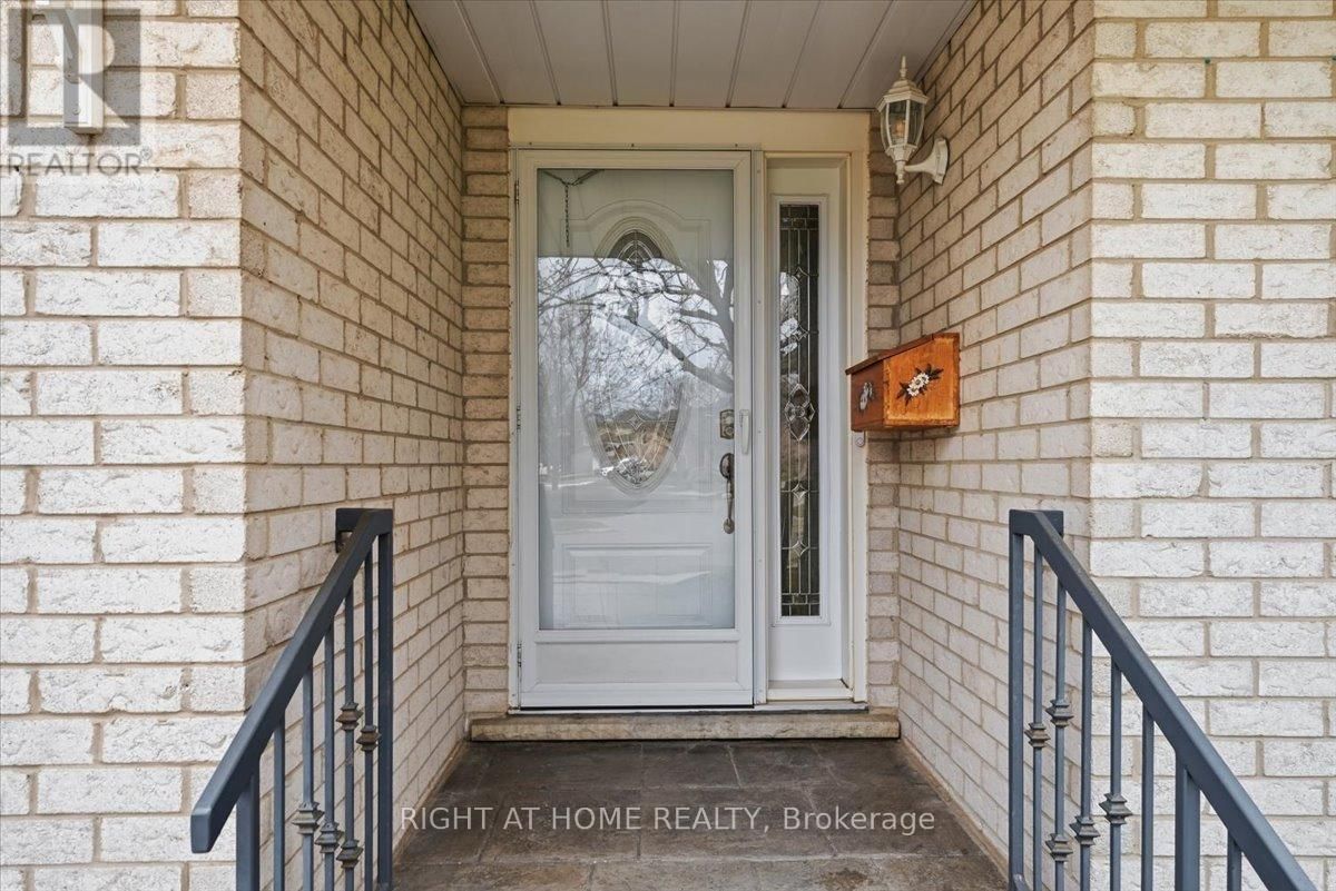 26 ELLINGTON AVENUE Image 6