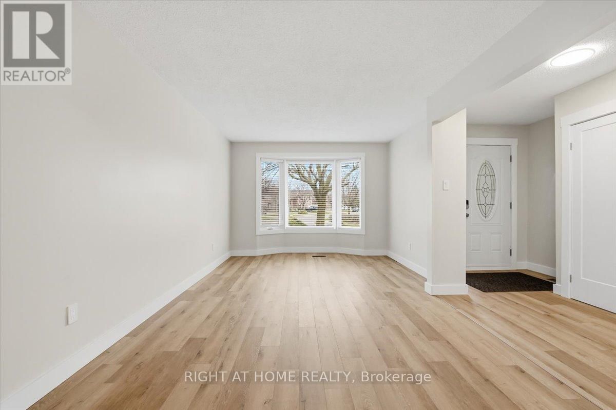 26 ELLINGTON AVENUE Image 8