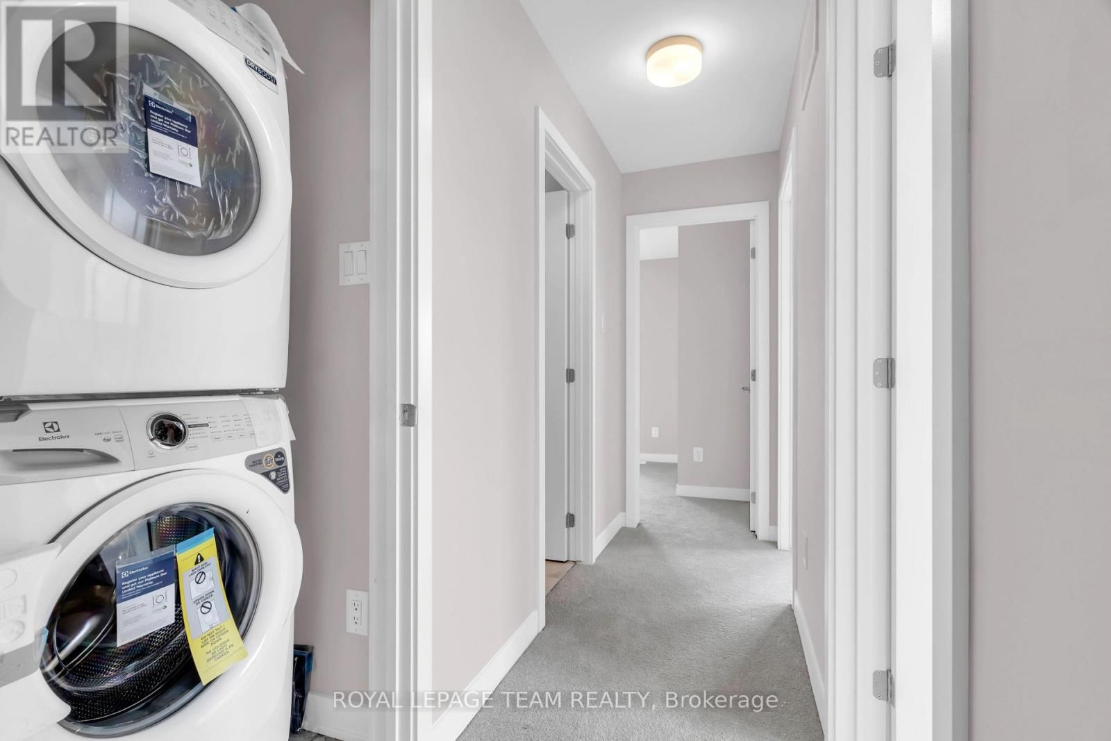 810 PARNIAN PRIVATE Image 11