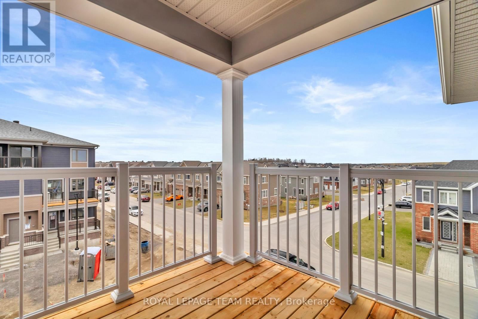 810 PARNIAN PRIVATE Image 18