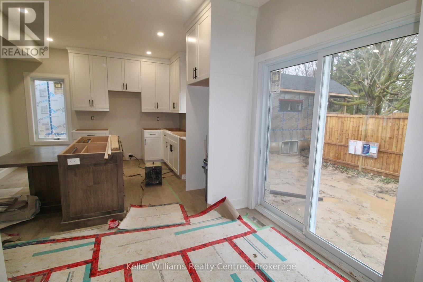 90 GRIFFITH STREET Image 8