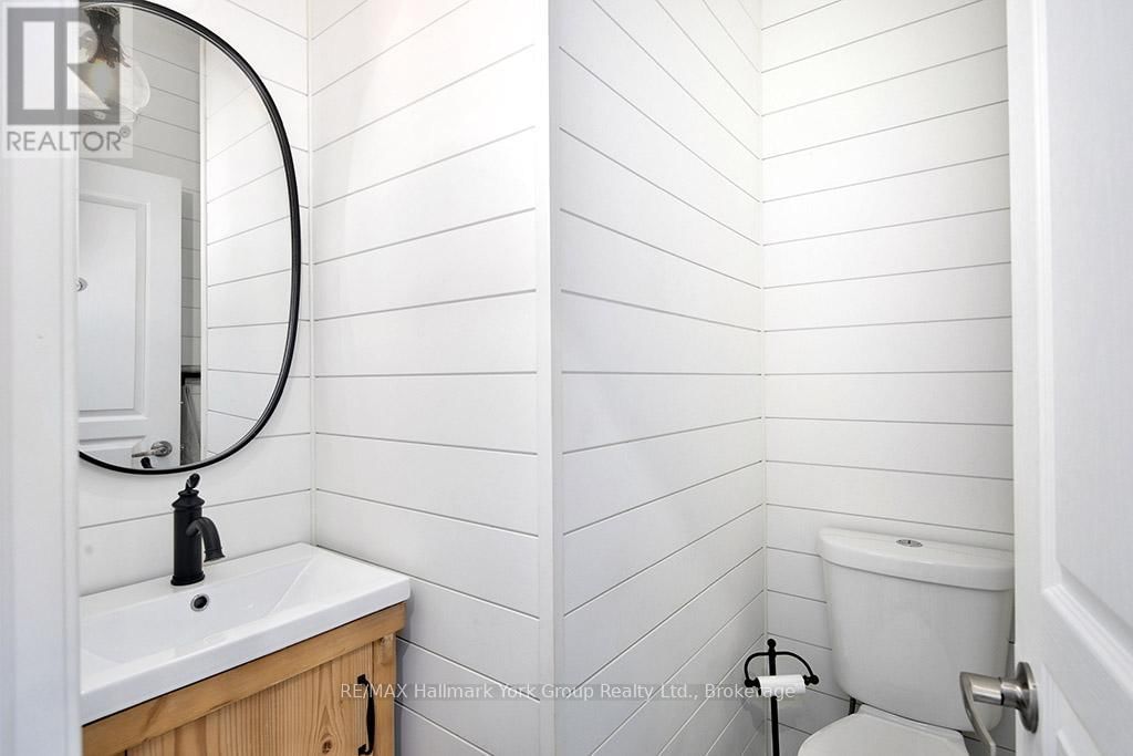 18 - 689616 MONTERRA ROAD Image 8