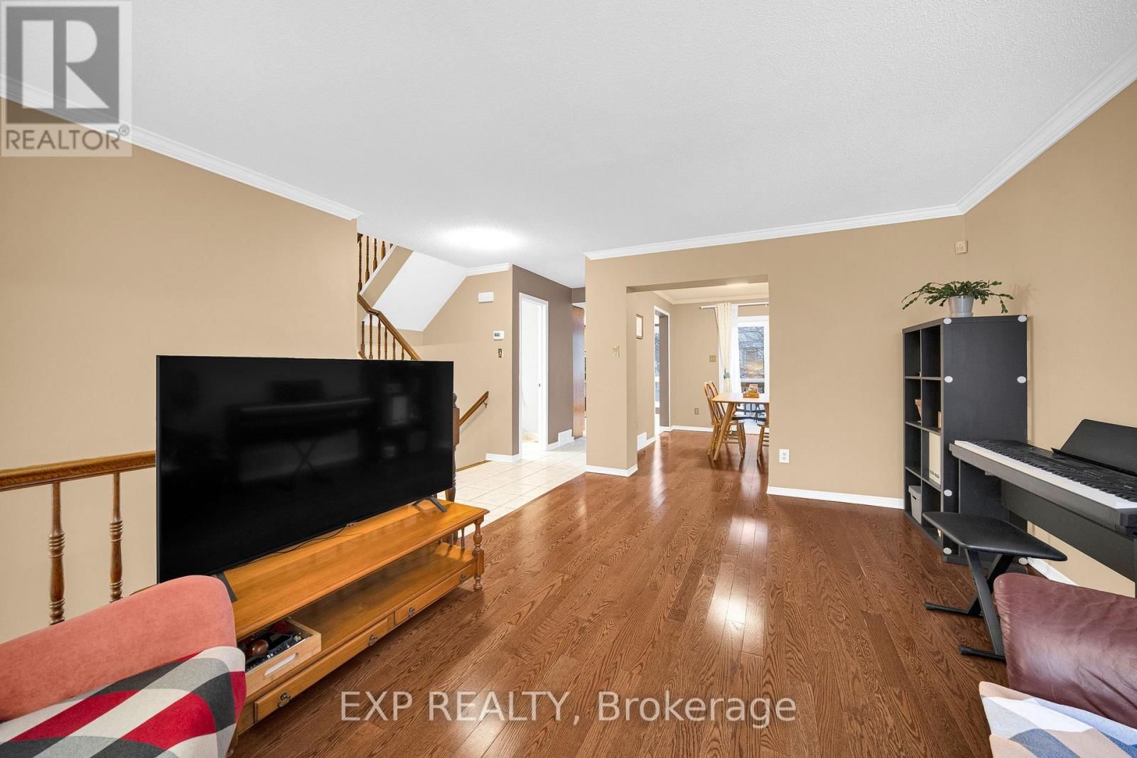 4 HUNTERSFIELD DRIVE Image 2