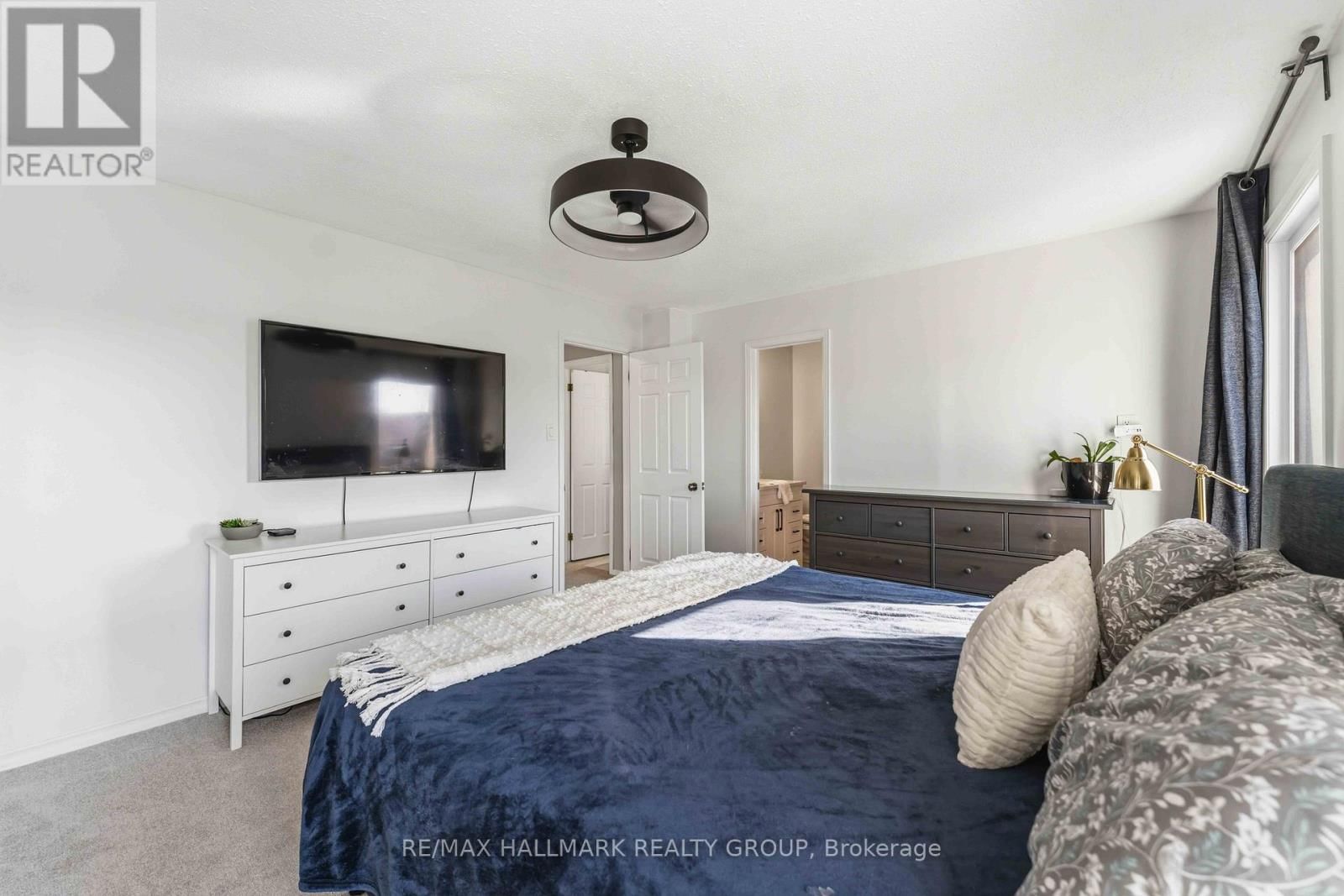 1091 BURGUNDY LANE Image 20